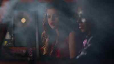 - I'm so sorry.
- No, no, no, this can't be happening. - Another Cinderella Story