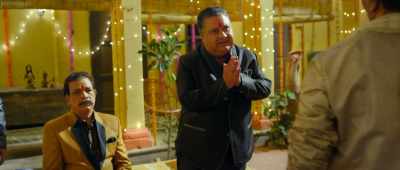 I'm sorry, Sattu,
I'd kept something from you. - Shaadi Mein Zaroor Aana
