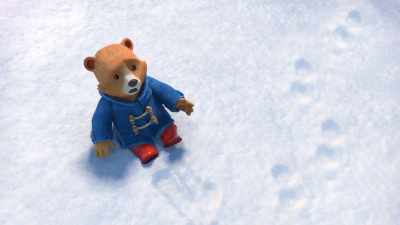 I'm so sorry, sir.
I wasn't looking where I was going. - The Adventures of Paddington