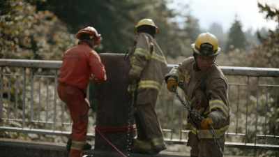 - I'm sorry, sir, - Fire Country