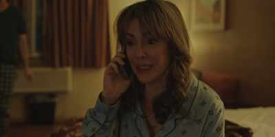 I'm sorry that
I didn't tell you the truth. - Who Are You People