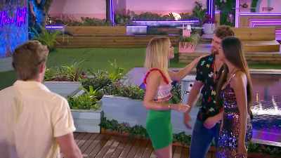 ♪ I'M SORRY THAT YOU'RE NOT THE
ONE - Love Island