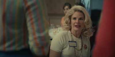 I'm sorry if the problems
plaguing this country - Mrs. America