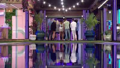 ♪ I'M SORRY
>> TO GET TO COME EXPERIENCE - Love Island