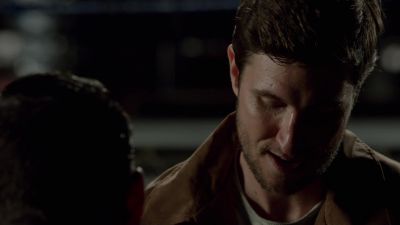 - I'm so sorry.
TOMMY: Sorry? - Person of Interest