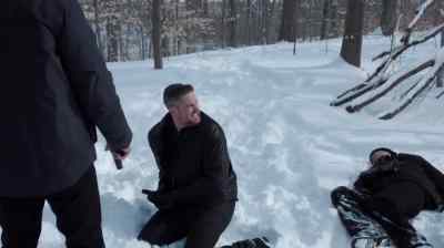 I'm sorry. Your friends
aren't coming, - The Following