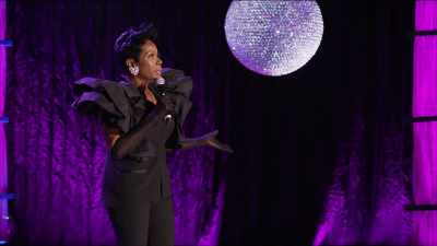 I'm standing here talking to you, - Sommore: Queen Chandelier