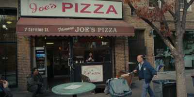 I'm standing
on this street corner, eating, - Chef's Table: Pizza