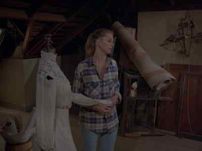 I'm starving. I'm gonna
put some coals on the fire. - The Two Worlds of Jennie Logan