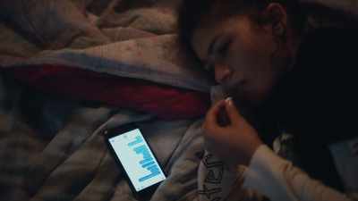 ♪ I'm still your girl ♪ - Euphoria