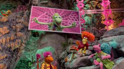 I'm still not totally sold
on these new Doozer sticks. - Fraggle Rock: Back to the Rock