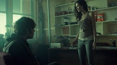 - I'm stuck in this town. - Haven