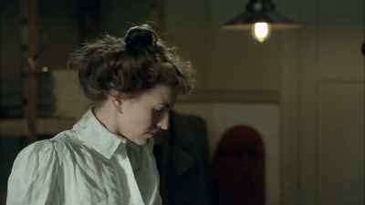 I'm such a lightweight.
[ Chuckles ] - Grand Hotel