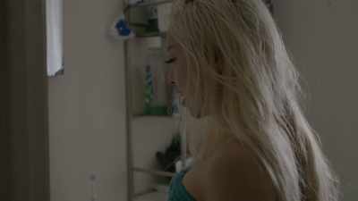 I'm supposed to be
doing a detox day, - Toxic Beauty