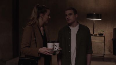 I'm supposed to watch the box - Twin Peaks