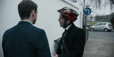 -I'm sure you realize the net's closing.
-Look, I haven't a clue... - Bodyguard