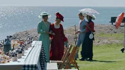 I'm surprised the summer set - Gilded Newport Mysteries: Murder at the Breakers