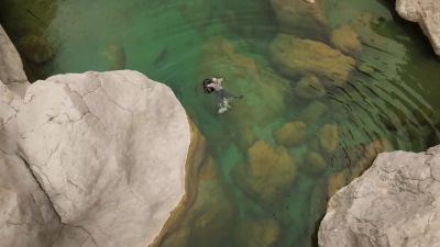I'm swimming in a desert! This is crazy! - 7 Toughest Days