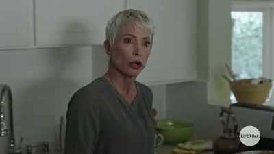 - I'm taking Annie home, okay? - Killer Grandma