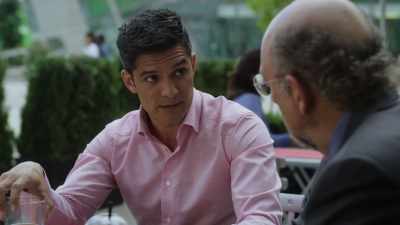 I'm teaching you both
that he doesn't belong. - The Good Doctor