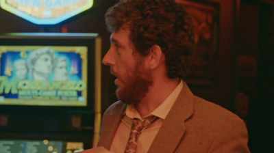 I'm telling you, I already got
it in here. - Bloody Nose, Empty Pockets