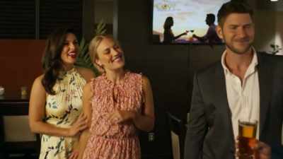 I'm telling you, she's really
cute and she does all this - A Wedding to Remember