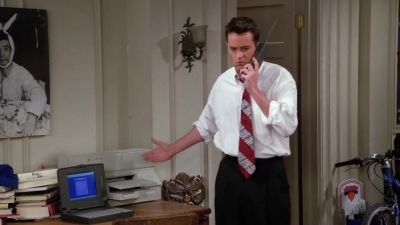 I'm telling you, this thing won't print. - Friends