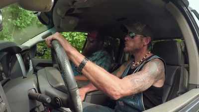  I'm the backwoods country boy, - Moonshiners: Master Distiller