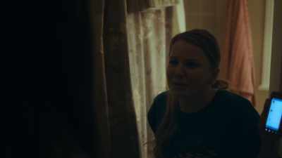 - I'm the murderer's sister!
- That's what's wrong! - The Girl from Plainville