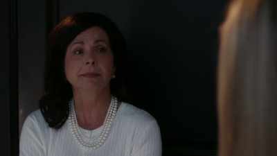 I'm the reason that Elliot
couldn't swim. - Chronicle Mysteries: The Deep End