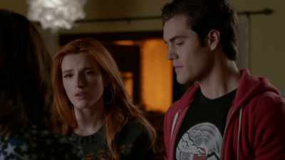- I'm the worst.
- It's okay. - Famous in Love