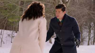 - I'm thinking two big
snowballs for the body, - Planes, Trains, and Christmas Trees