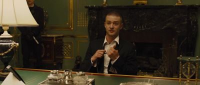 I'm Timekeeper Raymond Leon. - In Time