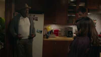I'm tripping? Huh? John,
w-who's tripping here? Hmm? - The Rookie: Feds