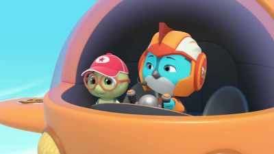 I'm trying,
but it's hard flying - Top Wing