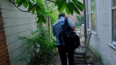 - I'm trying to capture
a behind-the-scenes feeling - How to Survive a Pandemic