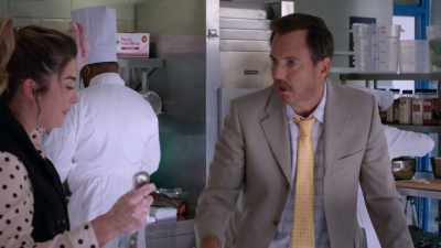 I'm trying to help you. I am your partner.
This is what we were talking about. - Murderville
