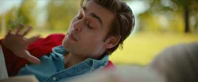- I'm uncomfortable now.
- Imagine how I feel - Young Werther