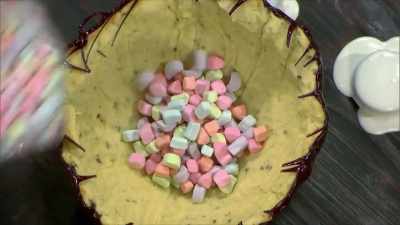 I'm using the marshmallow
just as a foundational base - Halloween Cookie Challenge