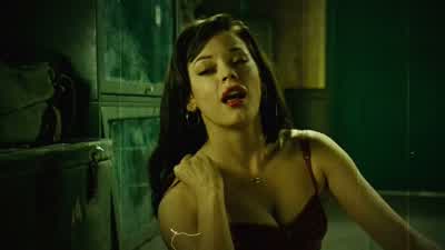 I'm very pliable. - Planet Terror
