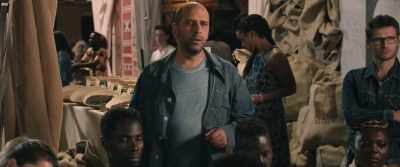 - I'm very proud...
- Thief, I gave you the title. - Tolo Tolo