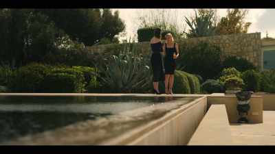 I'm very sorry about Niall. I'm Helen. - The Mallorca Files