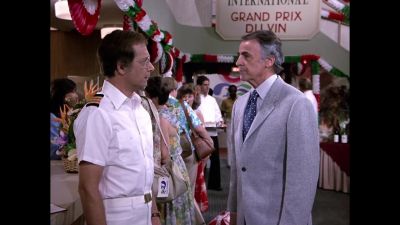 I'm Vincent Van durling. - The Love Boat
