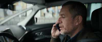 I'm whispering because
I have a fare who's dozing. - Driving Madeleine