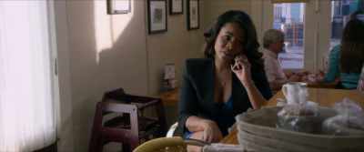 - I'm with her.
- You're with who? - When the Bough Breaks