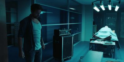 I'm working late upstairs. Help yourself. - Van der Valk