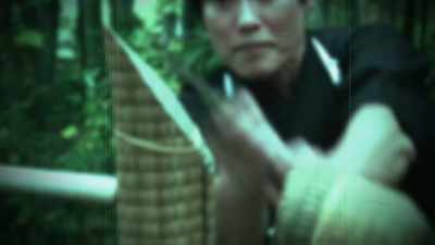 - Imagine this master
swordsman makes 1000 cuts, - The UnBelievable with Dan Aykroyd