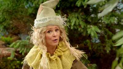 Imagine, you're lost
in the wilderness - At Home with Amy Sedaris