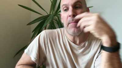 Imaginează-ți că se conectează la ceva, cum ar fi... - My Husband, the Cyborg