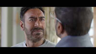 Imagining you as a doctor is so
difficult - De De Pyaar De